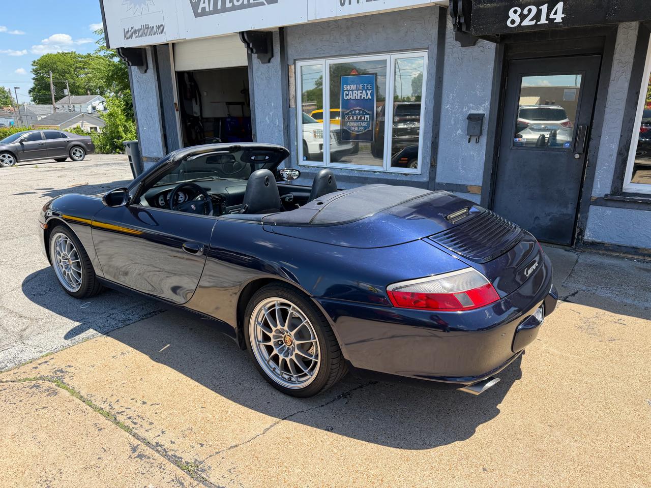 Porsche 911 Carrera Cabriolet 2003