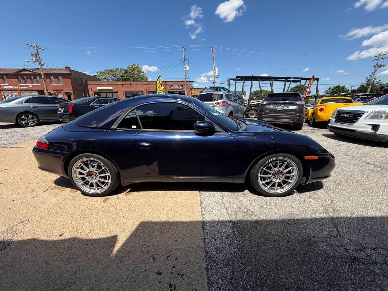 Porsche 911 Carrera Cabriolet 2003
