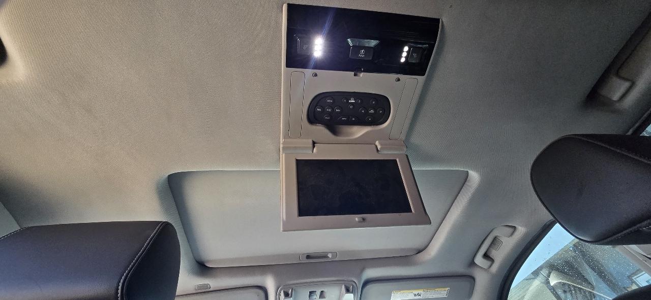 GMC Yukon XL Denali 4WD 2018