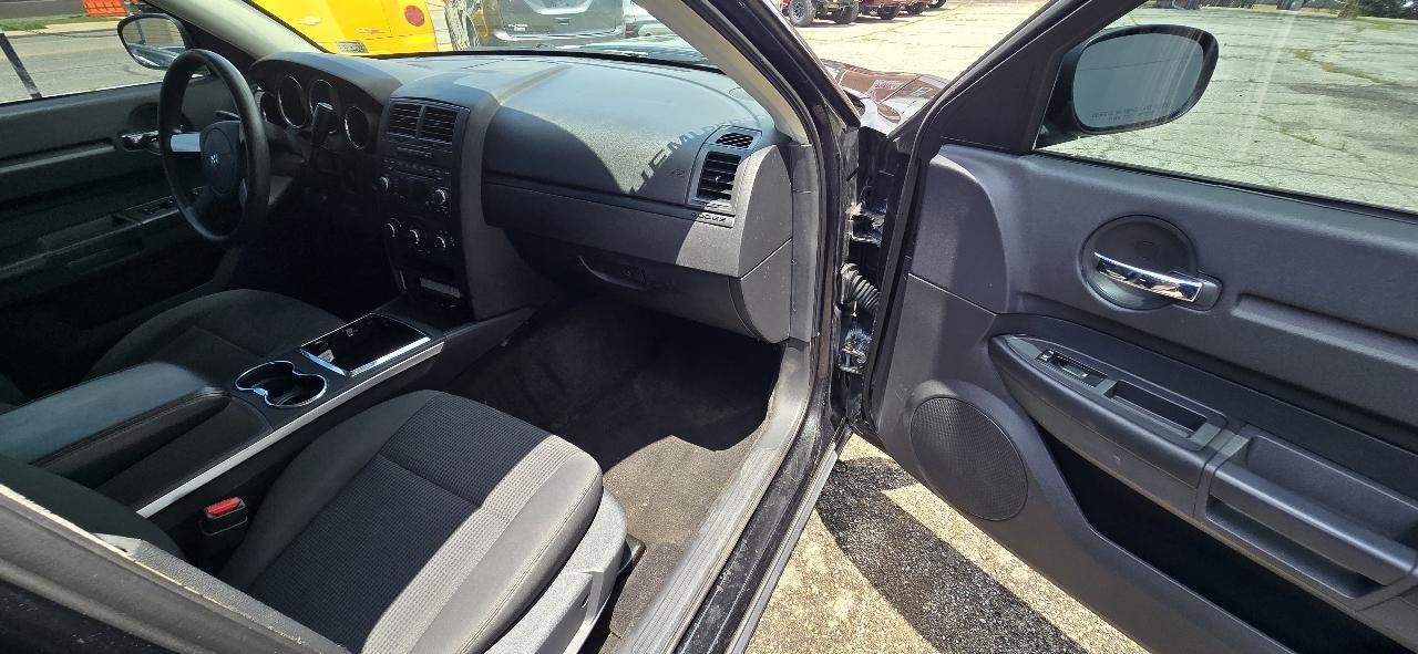Dodge Charger SE 2008