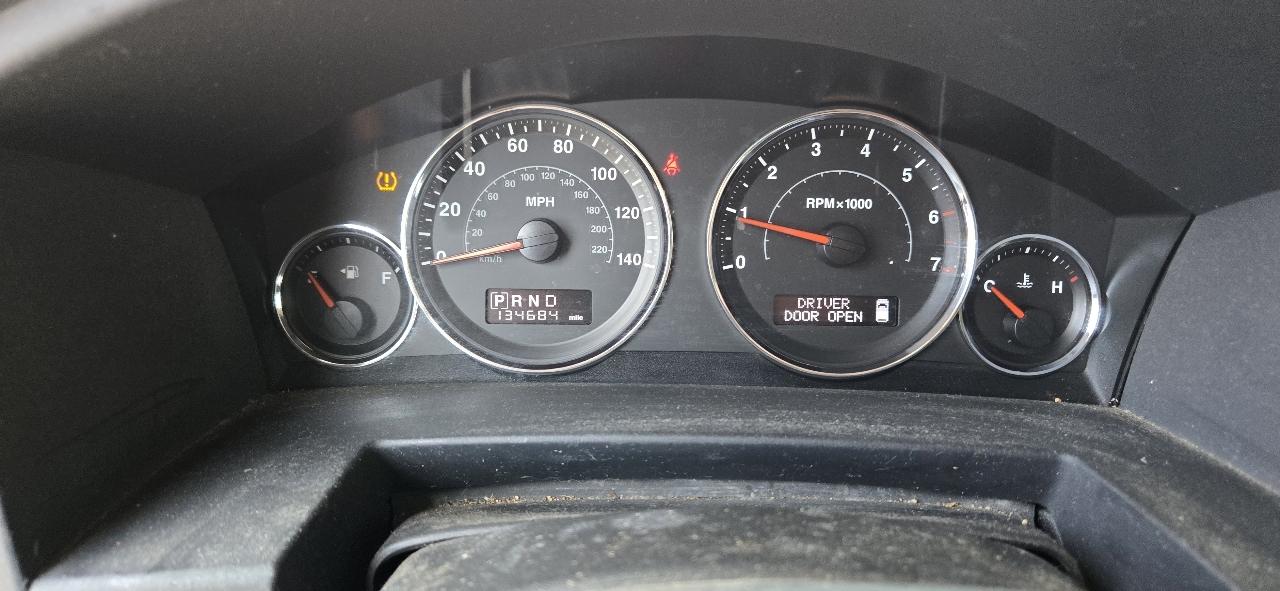 Jeep Commander Sport 4WD 2008