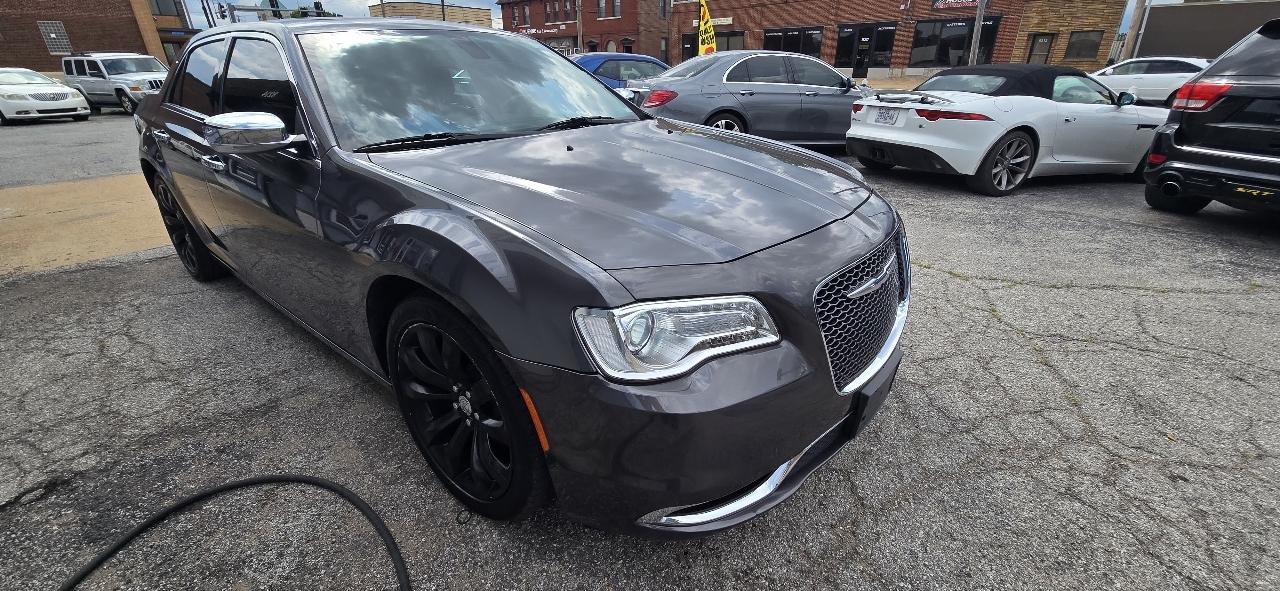 Chrysler 300 Limited RWD 2019