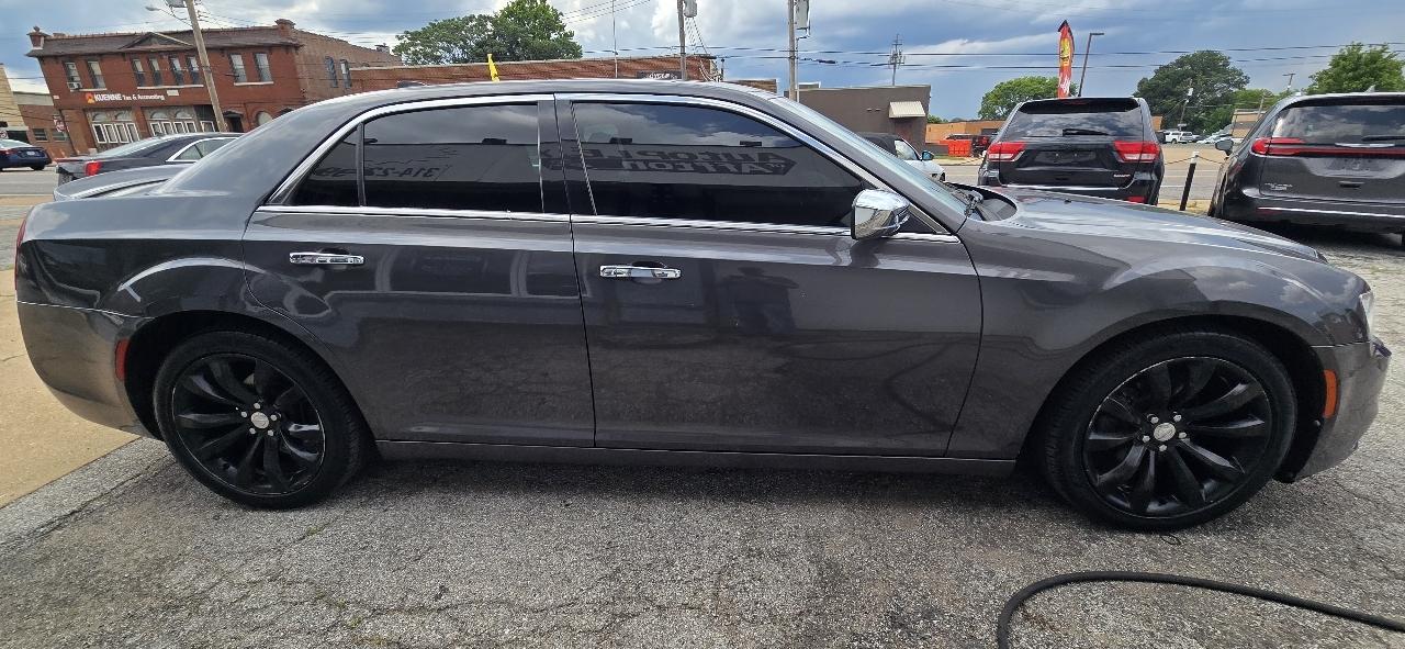 Chrysler 300 Limited RWD 2019