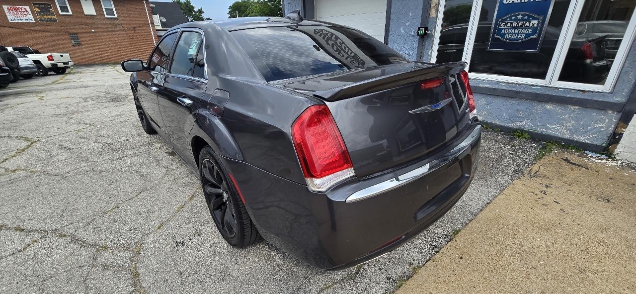 Chrysler 300 Limited RWD 2019