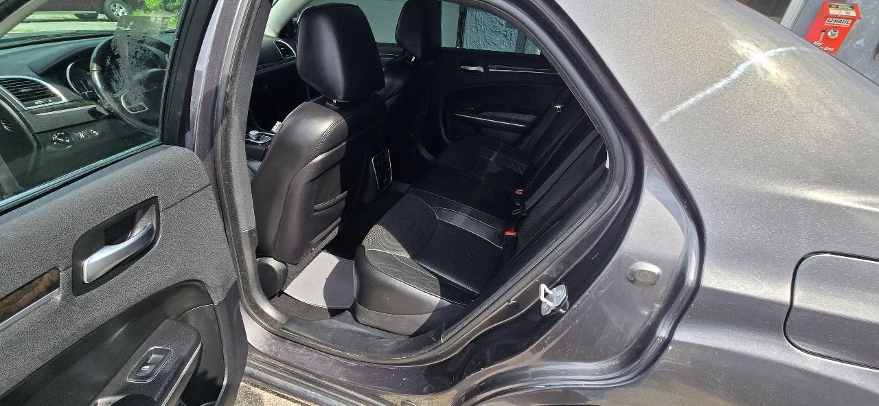 Chrysler 300 Limited RWD 2019