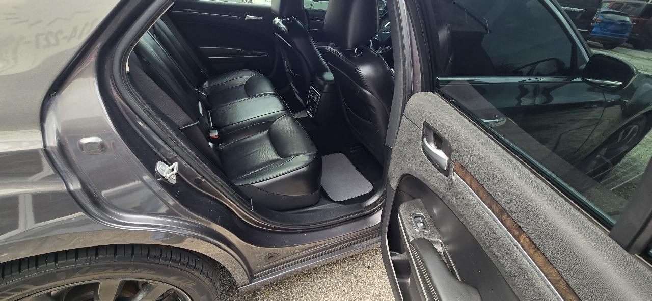 Chrysler 300 Limited RWD 2019