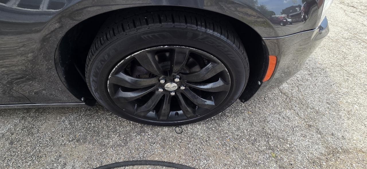 Chrysler 300 Limited RWD 2019