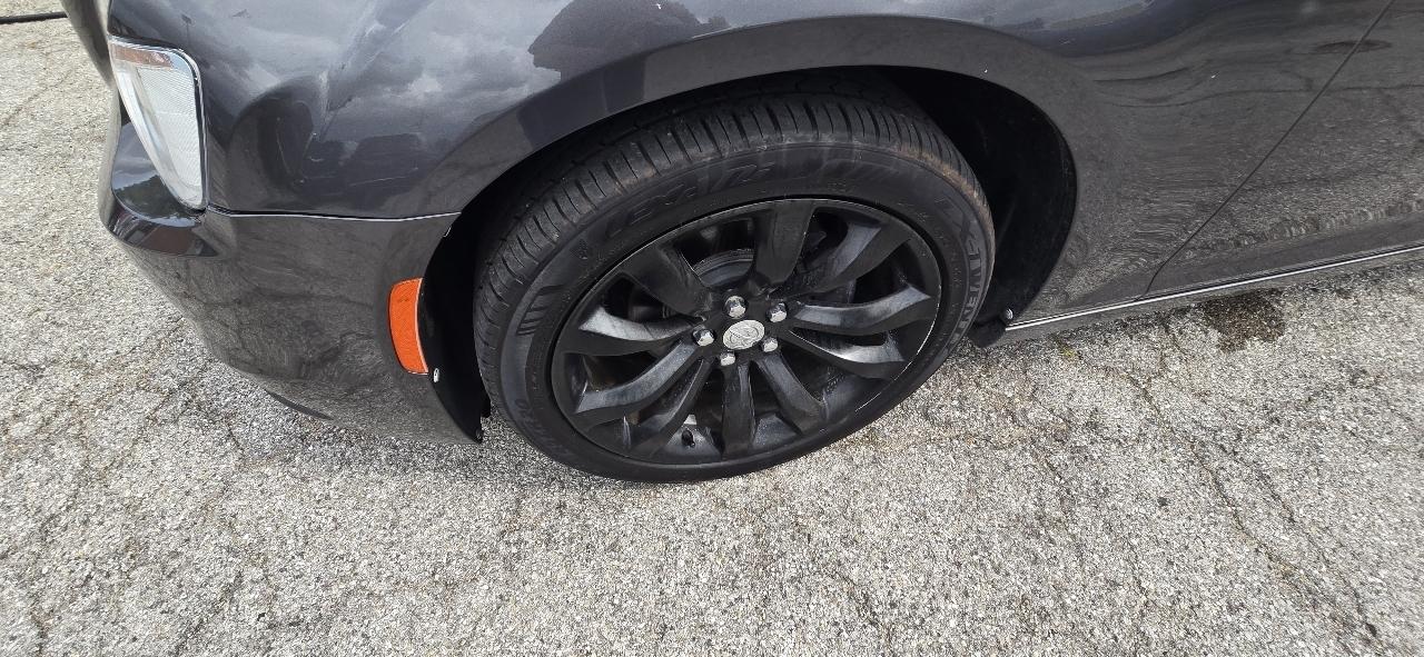 Chrysler 300 Limited RWD 2019