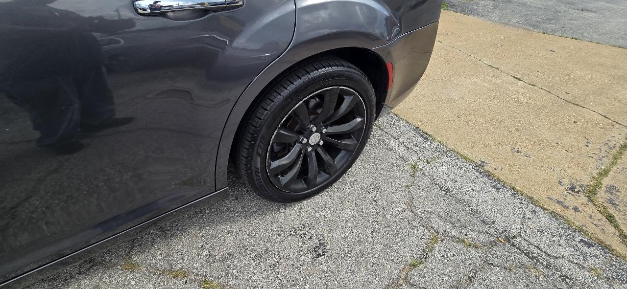Chrysler 300 Limited RWD 2019