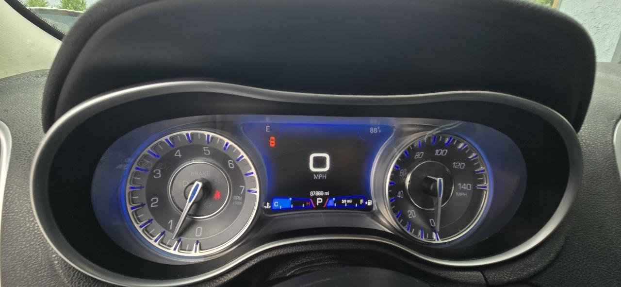Chrysler 300 Limited RWD 2019