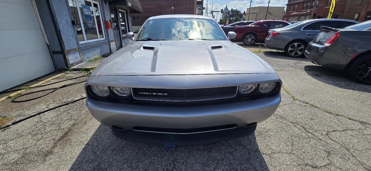 Dodge Challenger  2013