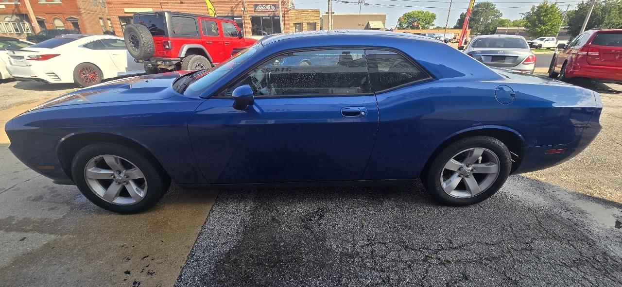 Dodge Challenger SE 2010