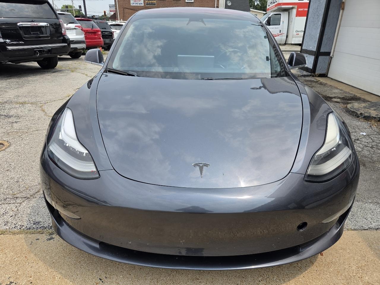 Tesla Model 3 Base 2018