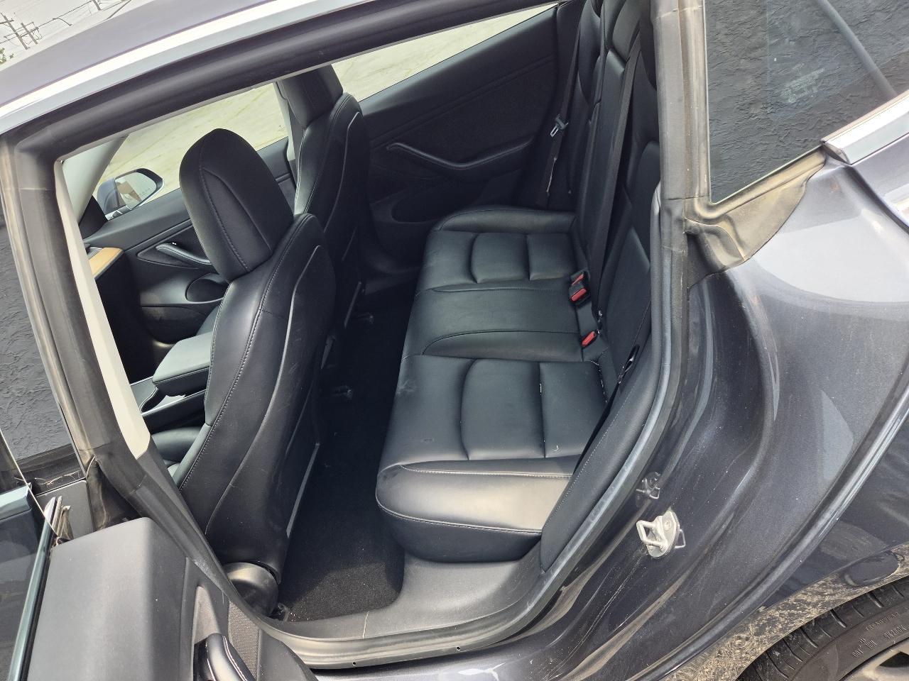 Tesla Model 3 Base 2018