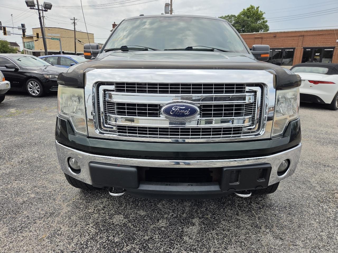 Ford F-150 XL SuperCrew 5.5-ft. Bed 4WD 2013