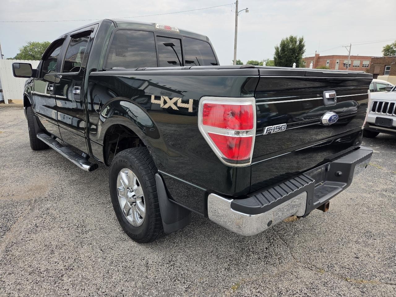 Ford F-150 XL SuperCrew 5.5-ft. Bed 4WD 2013