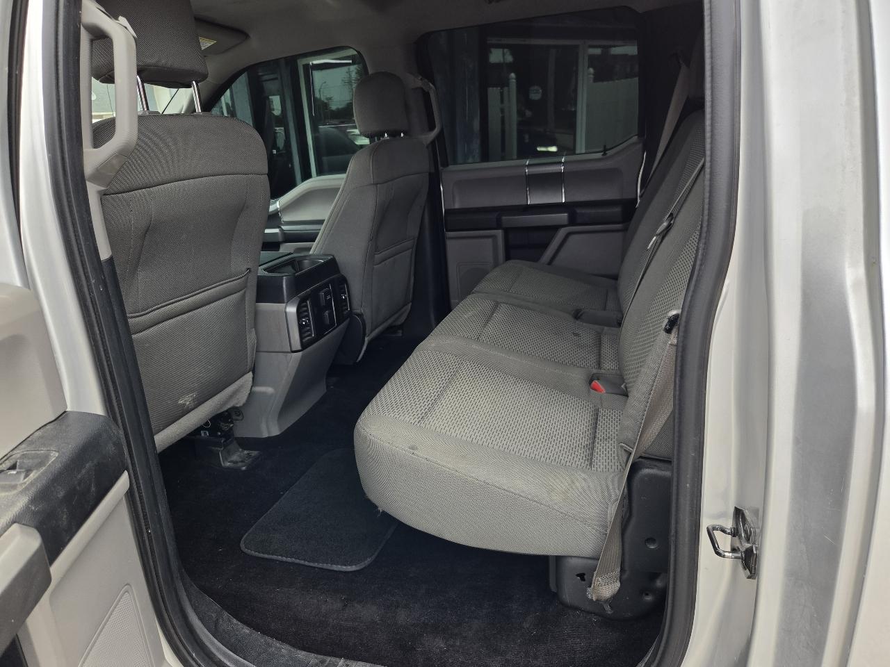 Ford F-150 XL SuperCrew 5.5-ft. Bed 4WD 2016