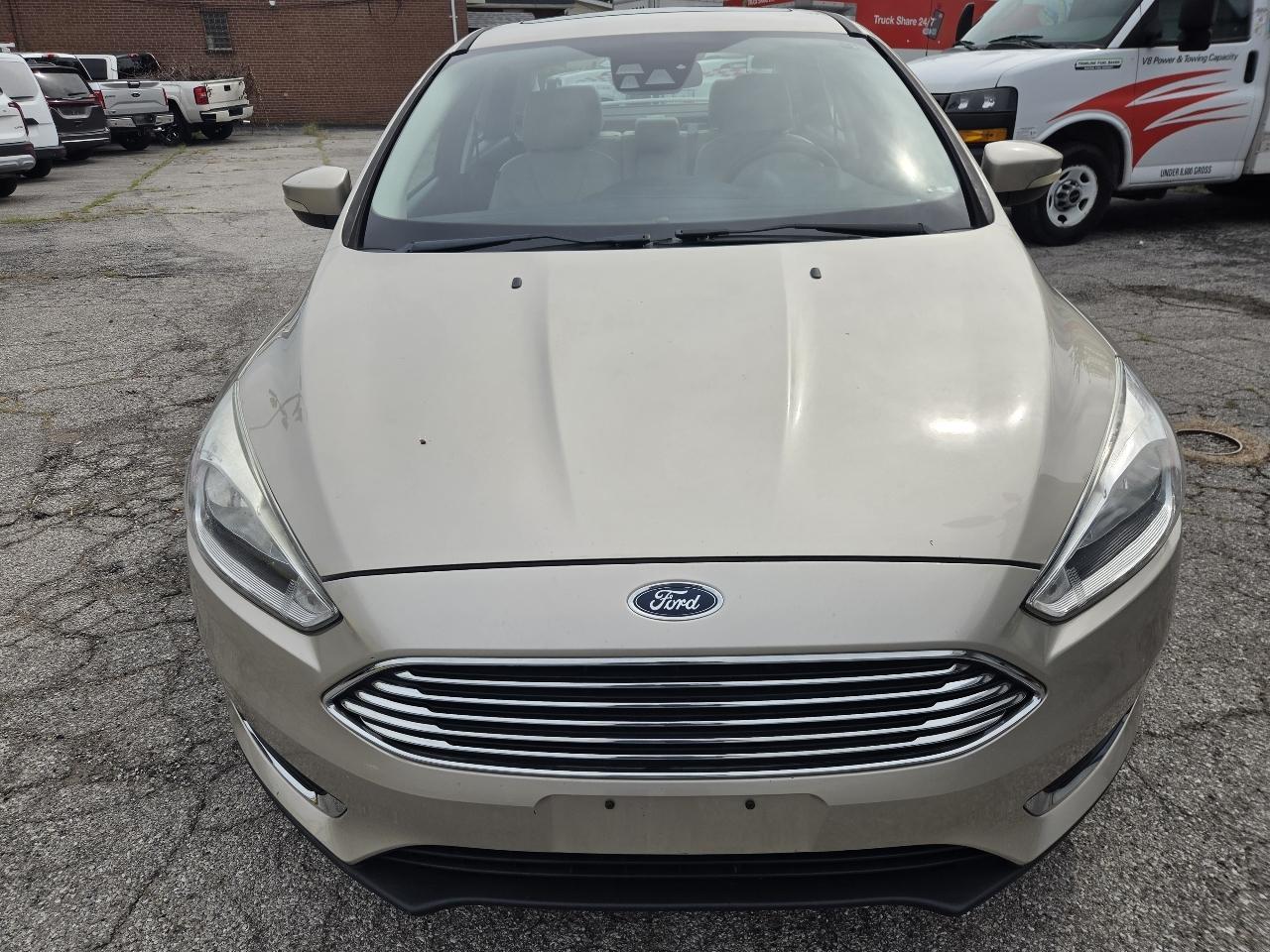 Ford Focus Titanium Sedan 2017
