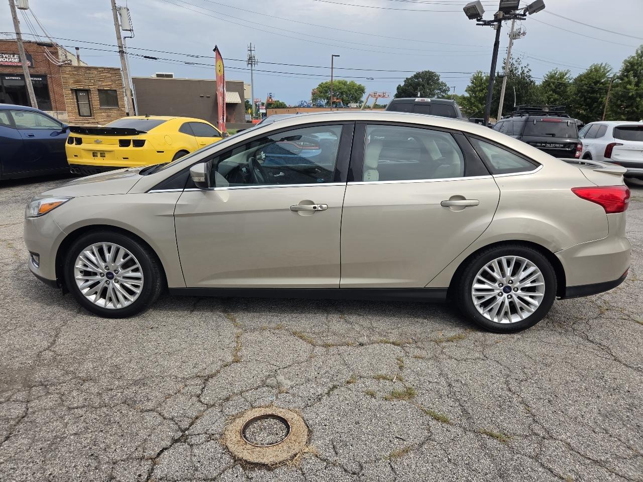 Ford Focus Titanium Sedan 2017
