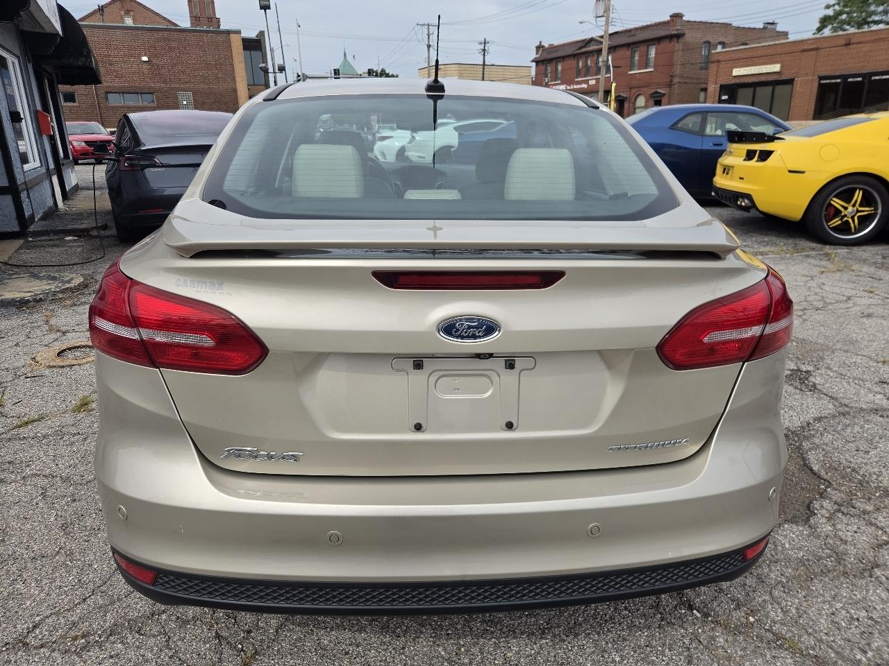Ford Focus Titanium Sedan 2017