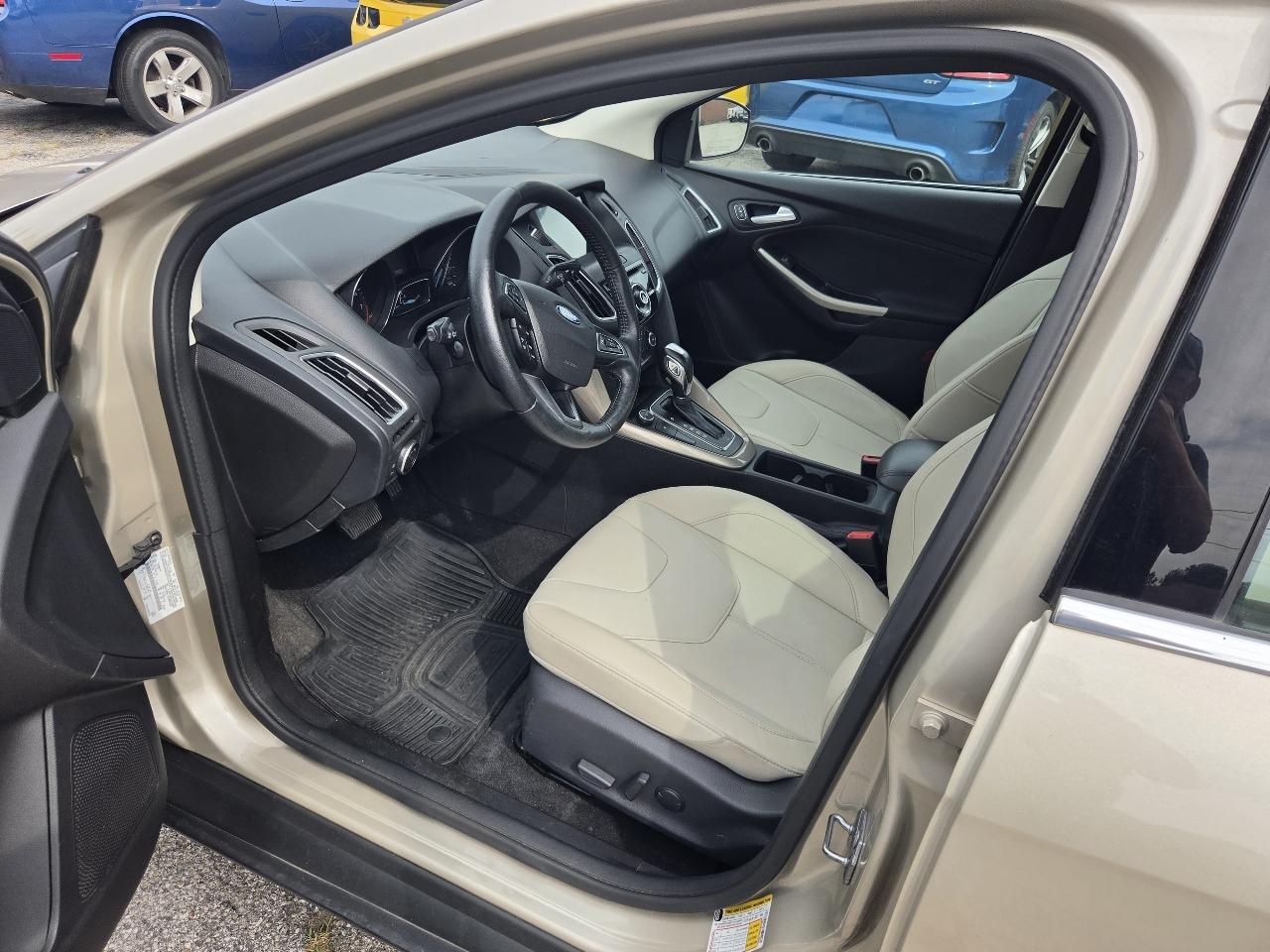 Ford Focus Titanium Sedan 2017