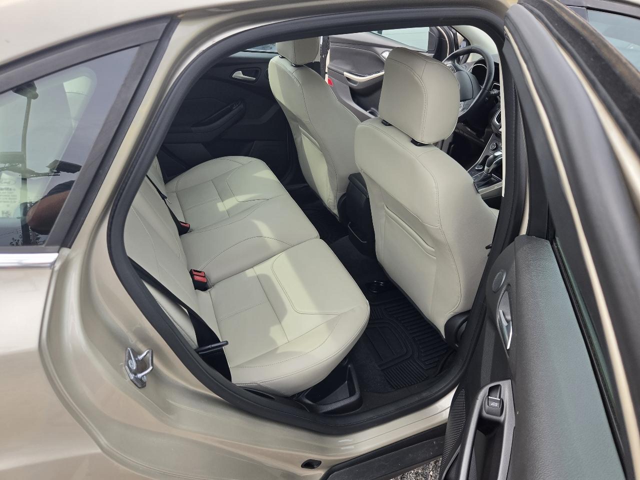 Ford Focus Titanium Sedan 2017