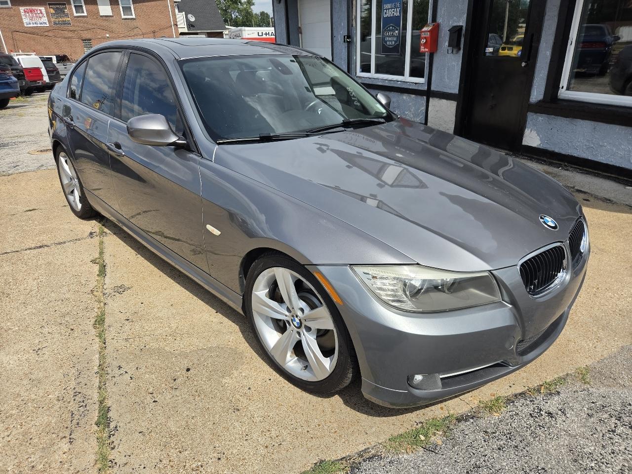 BMW 3-Series 335i 2011