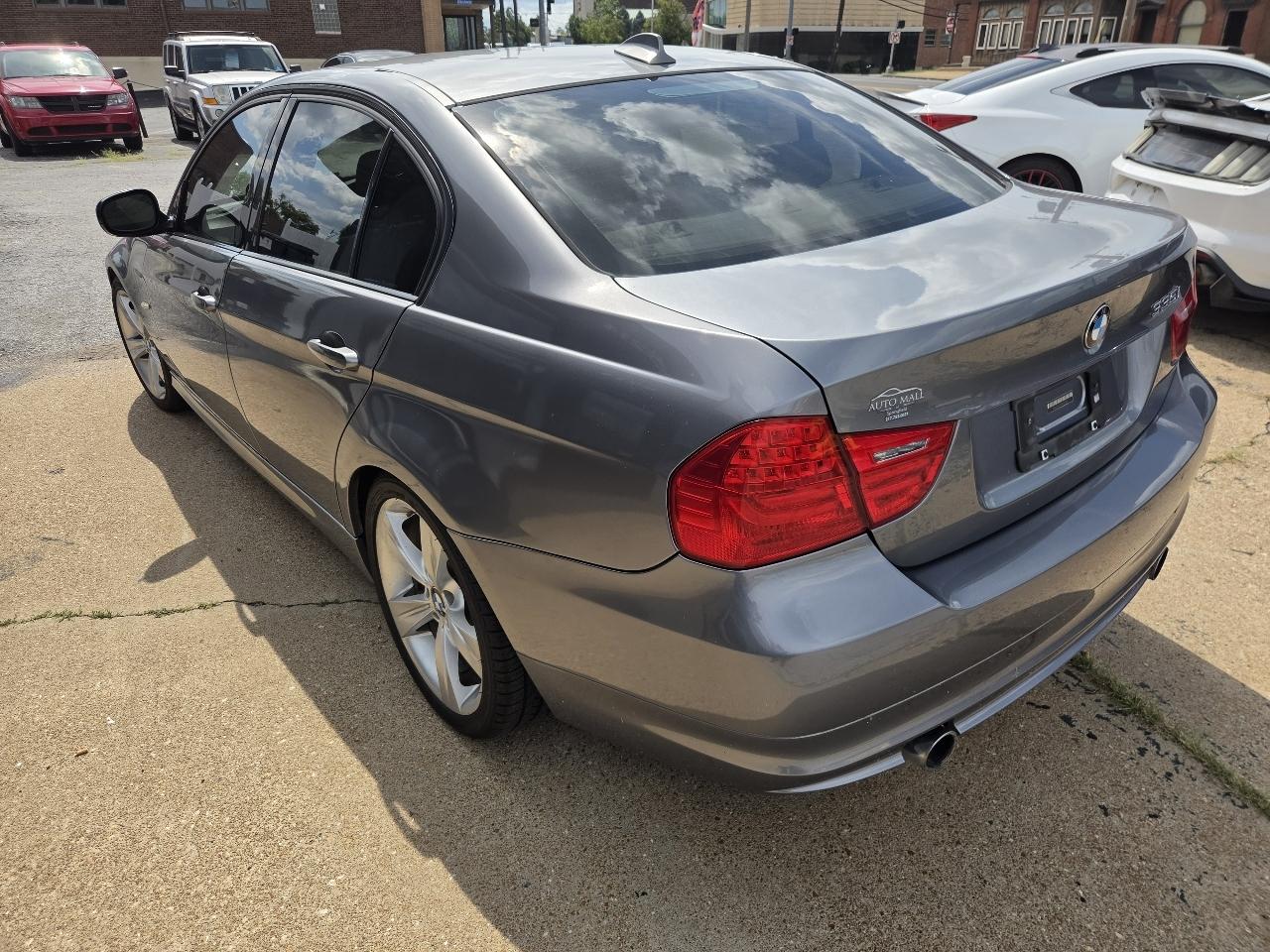 BMW 3-Series 335i 2011
