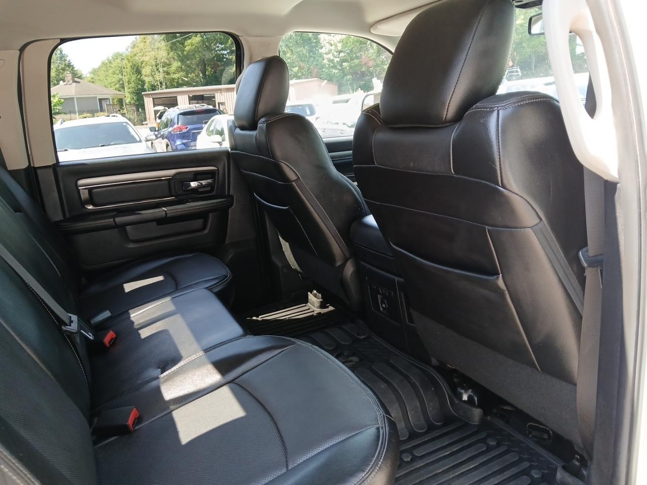 RAM 1500 2WD Crew Cab 149" Sport 2014