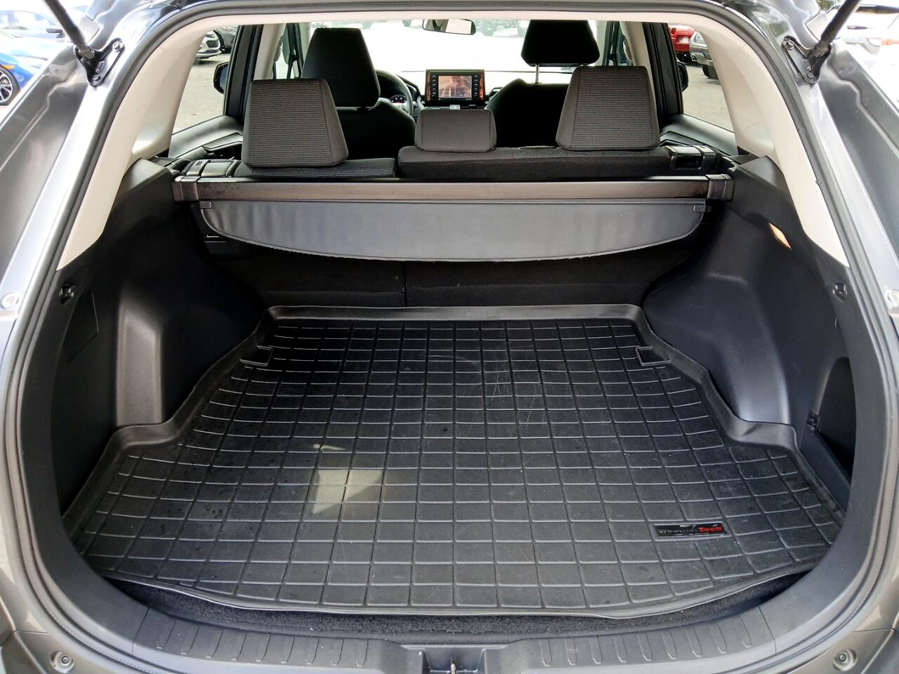 Toyota RAV4 LE 2021 Toyota RAV4 LE 2021
