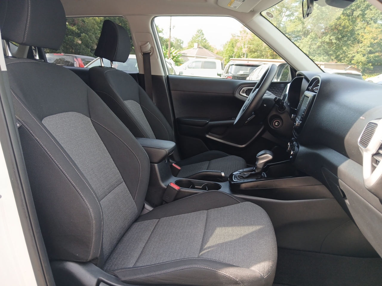 2021 Kia Soul LX S X-Line photo 16