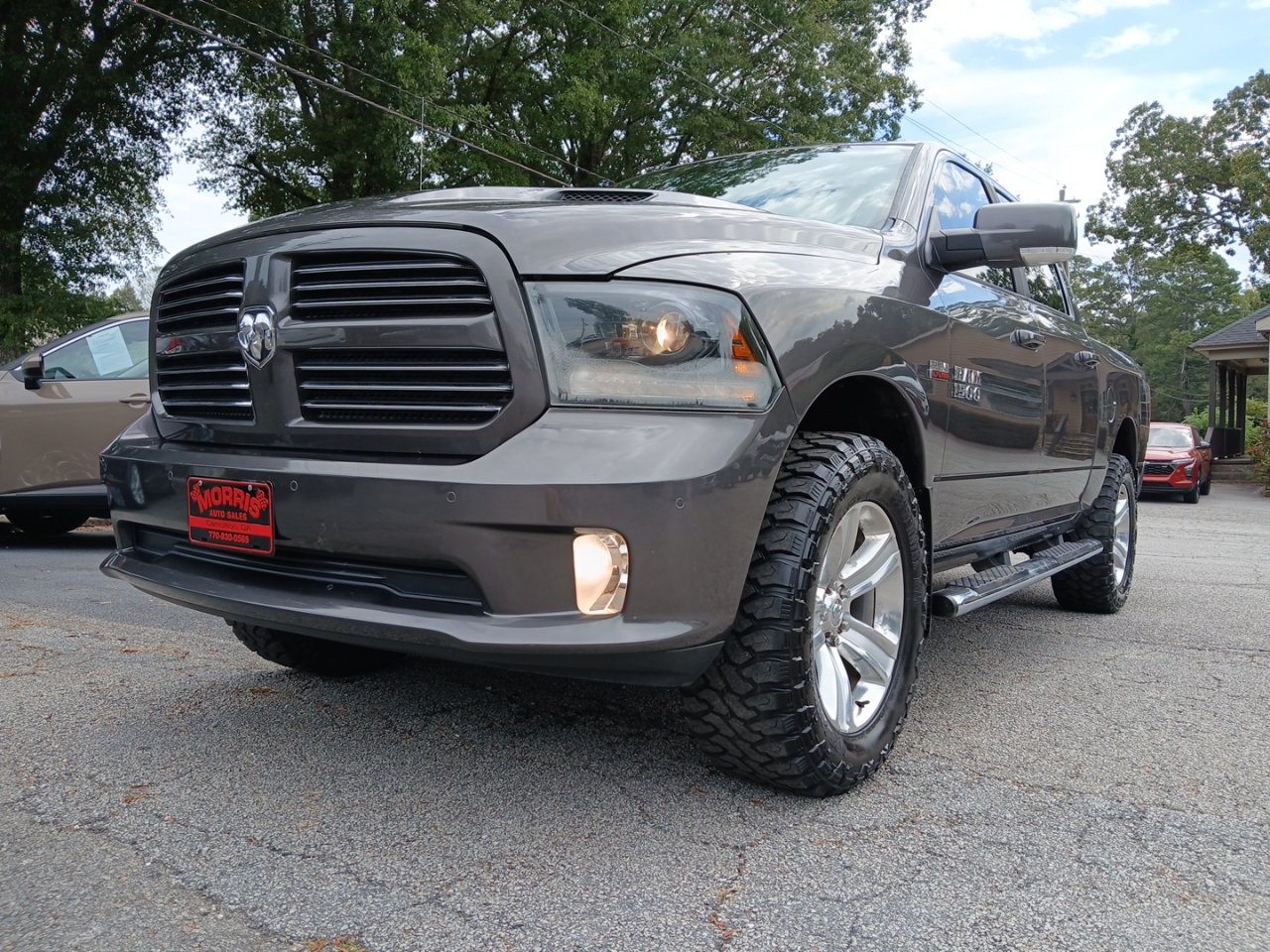 2015 Ram 1500 Sport photo 2