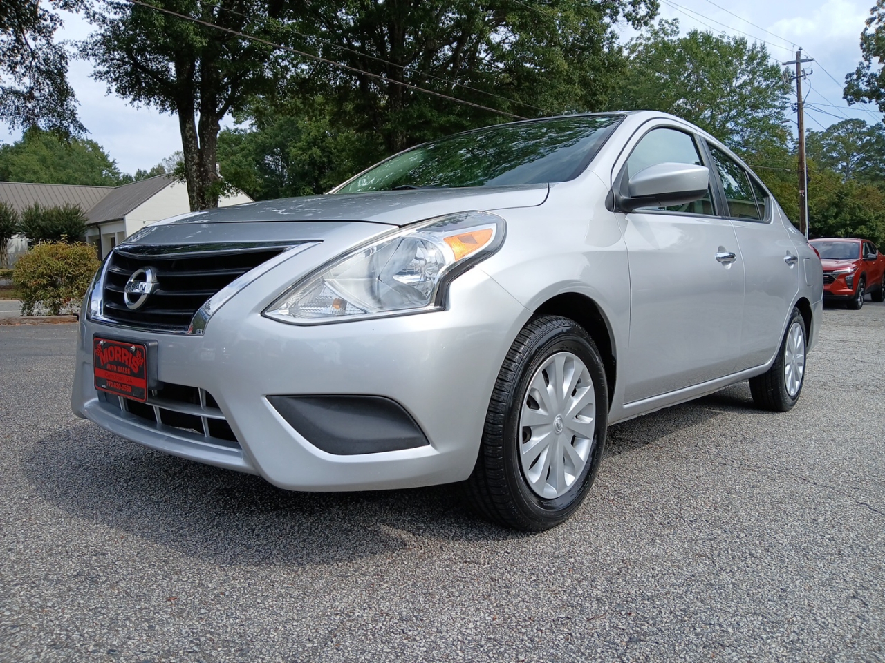 2019 Nissan Versa 1.6 S photo 2