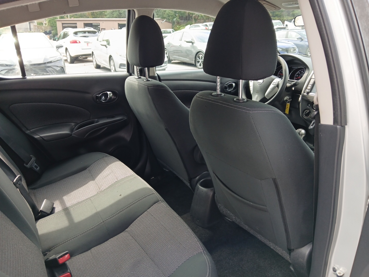 2019 Nissan Versa 1.6 S photo 12
