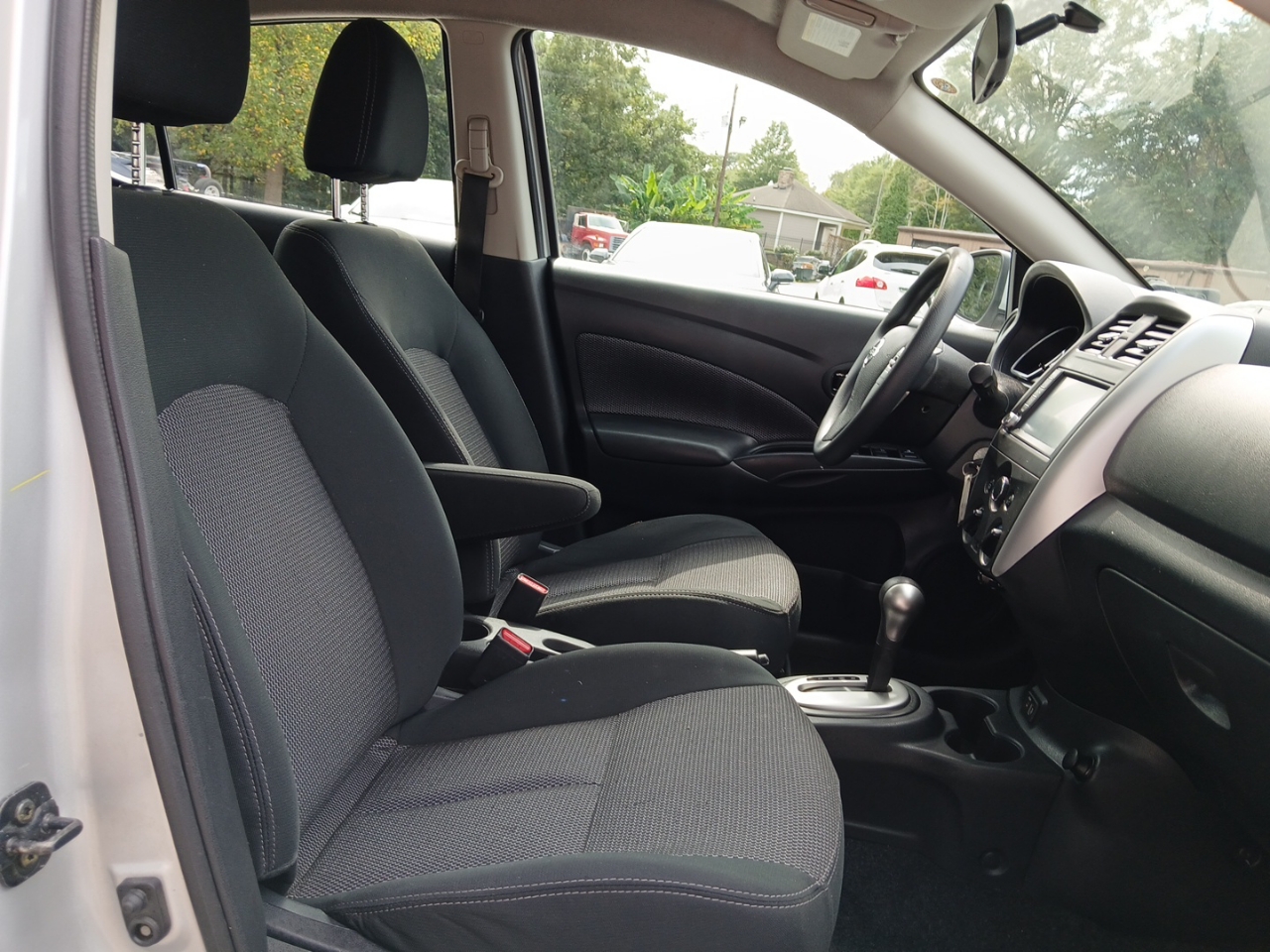 2019 Nissan Versa 1.6 S photo 15