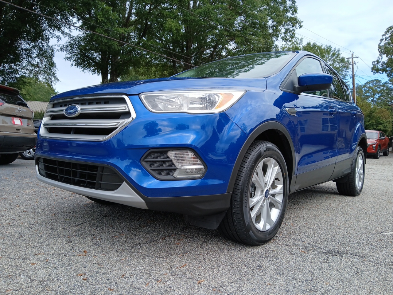 2019 Ford Escape SE photo 2