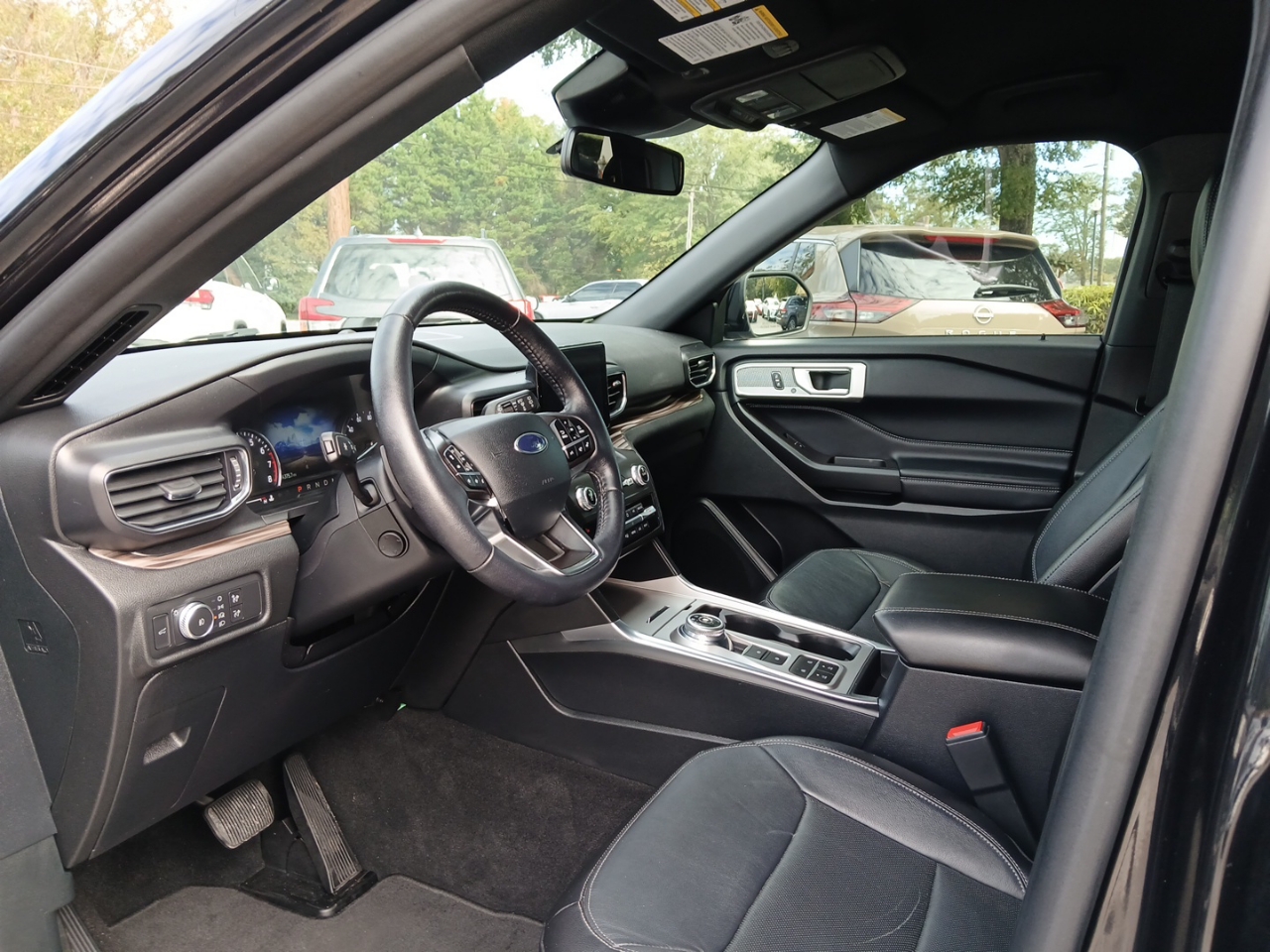 2020 Ford Explorer Limited photo 20