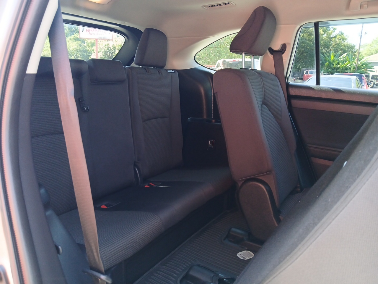 2022 Toyota Highlander L photo 14