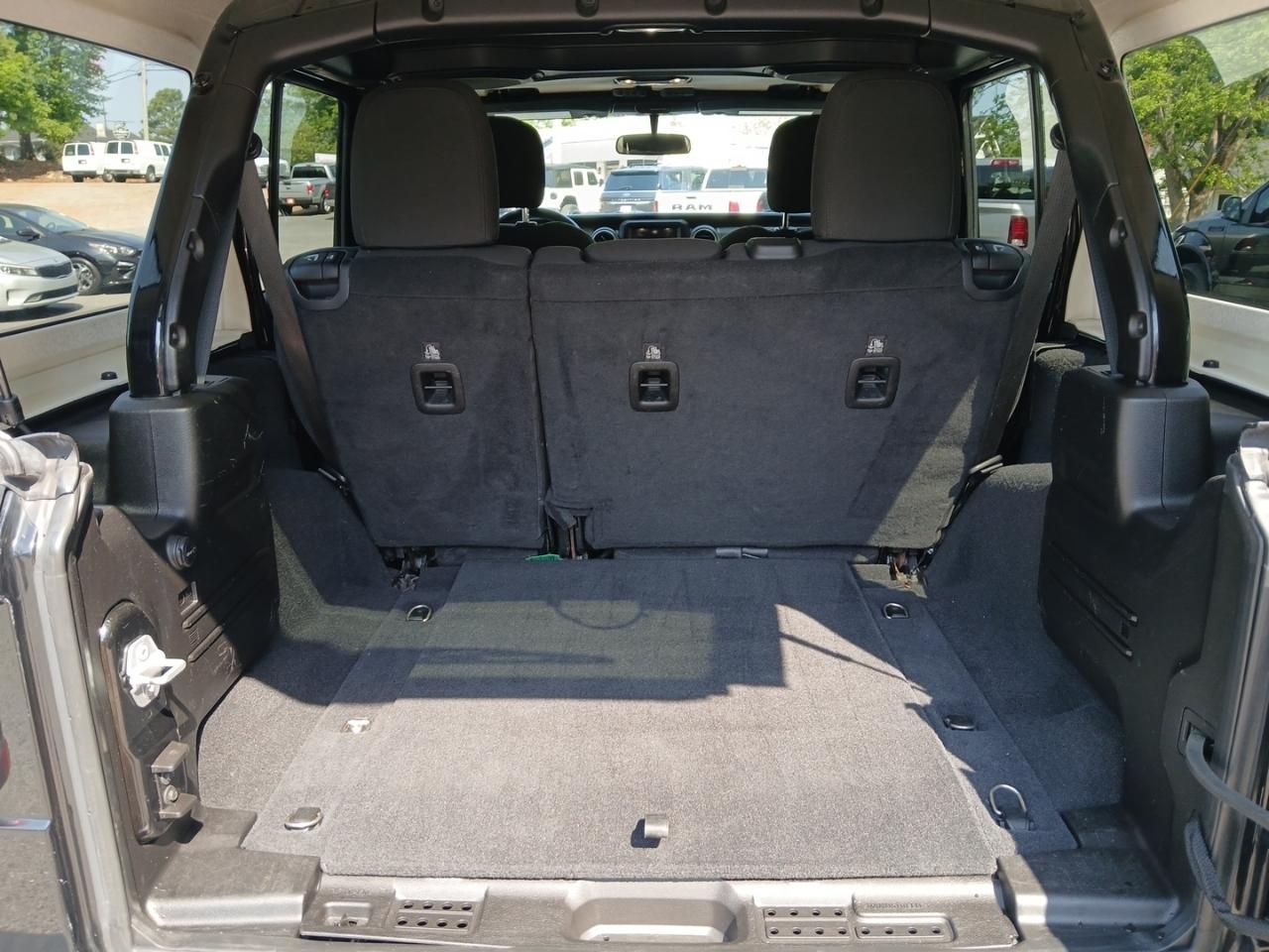 Jeep Wrangler Unlimited Sahara 2019