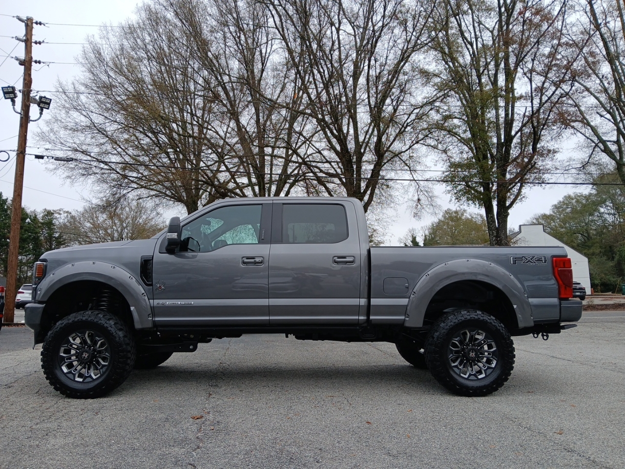 2022 Ford F-250 SD FX4 Crew Cab 4WD