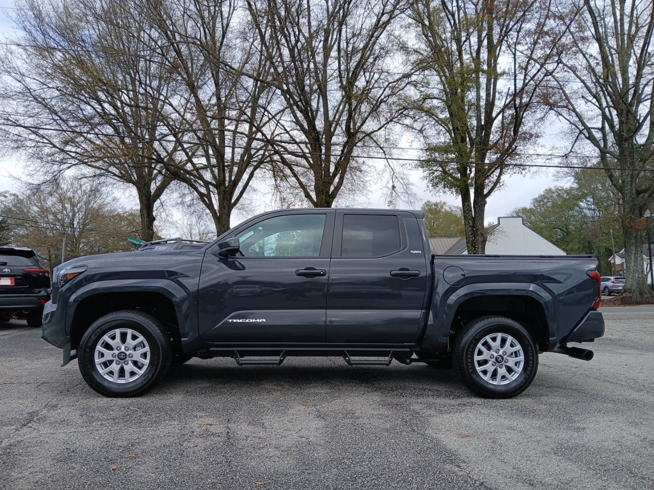 2024 Toyota Tacoma SR5 Dbl Cab 4WD at