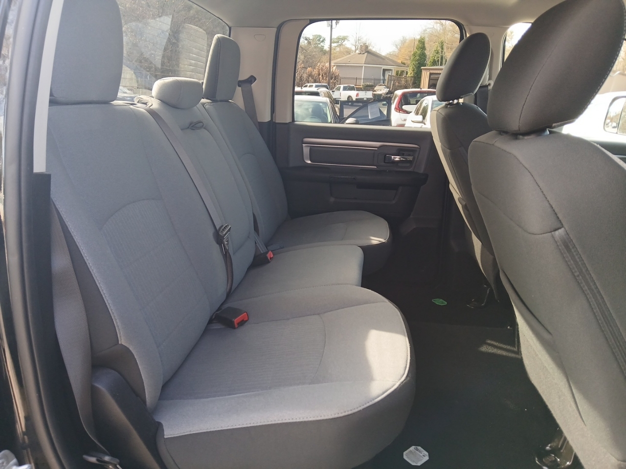 RAM 1500 Classic Tradesman Crew Cab SWB 2WD 2023