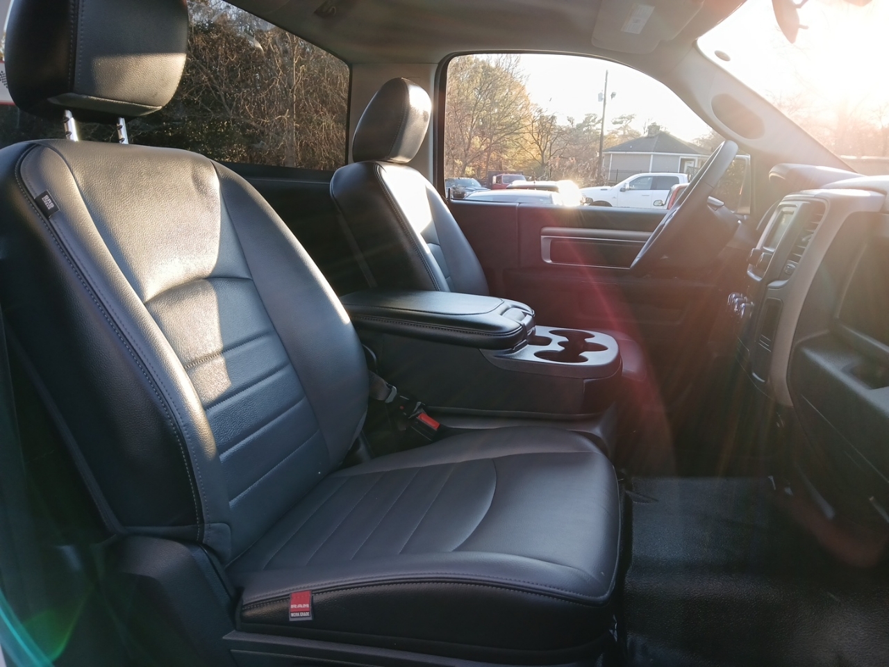 RAM 1500 Classic Tradesman Regular Cab LWB 4WD 2023