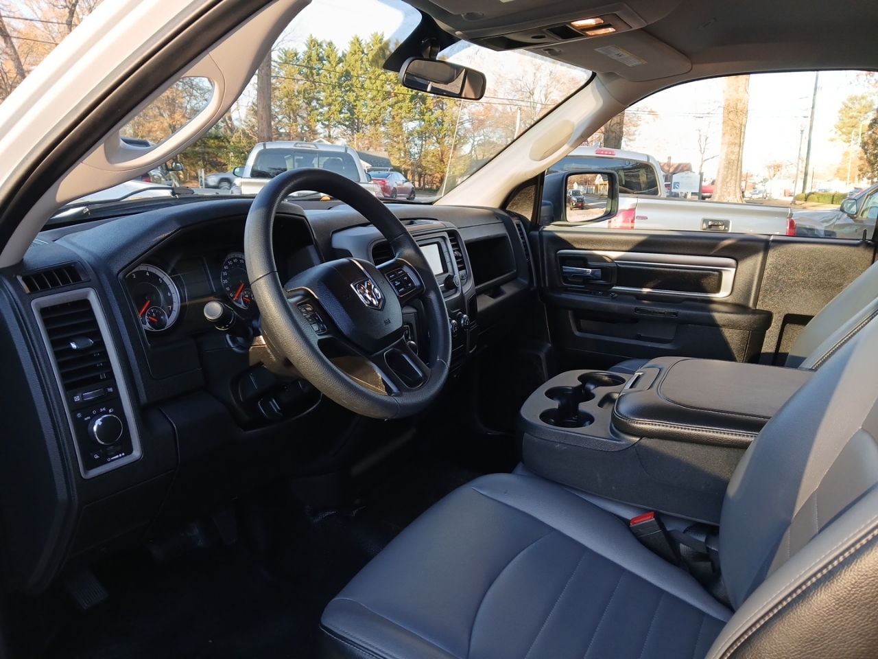 RAM 1500 Classic Tradesman Regular Cab LWB 4WD 2023