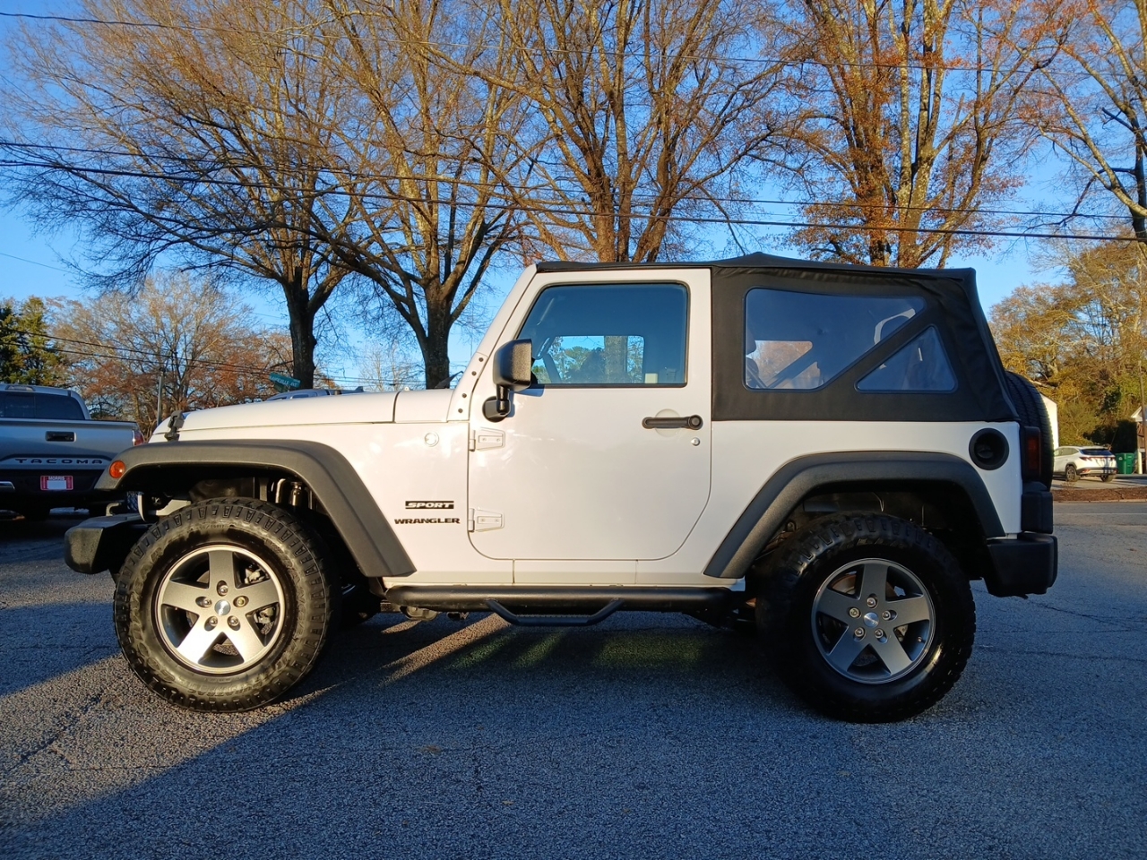 Jeep Wrangler Sport 4WD 2013