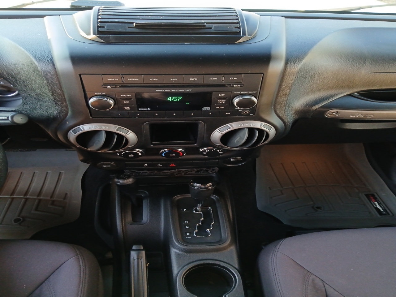 Jeep Wrangler Sport 4WD 2013