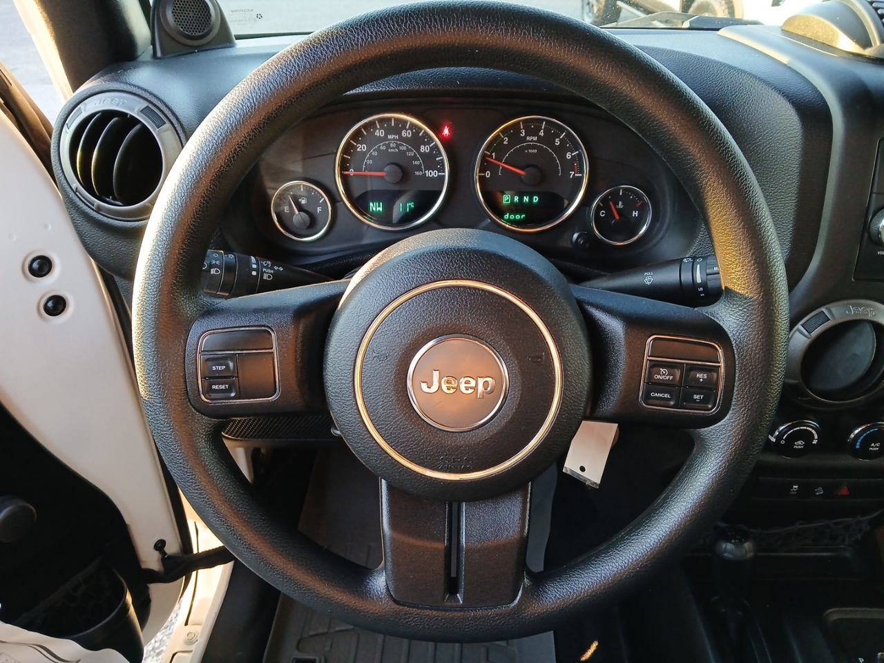 Jeep Wrangler Sport 4WD 2013