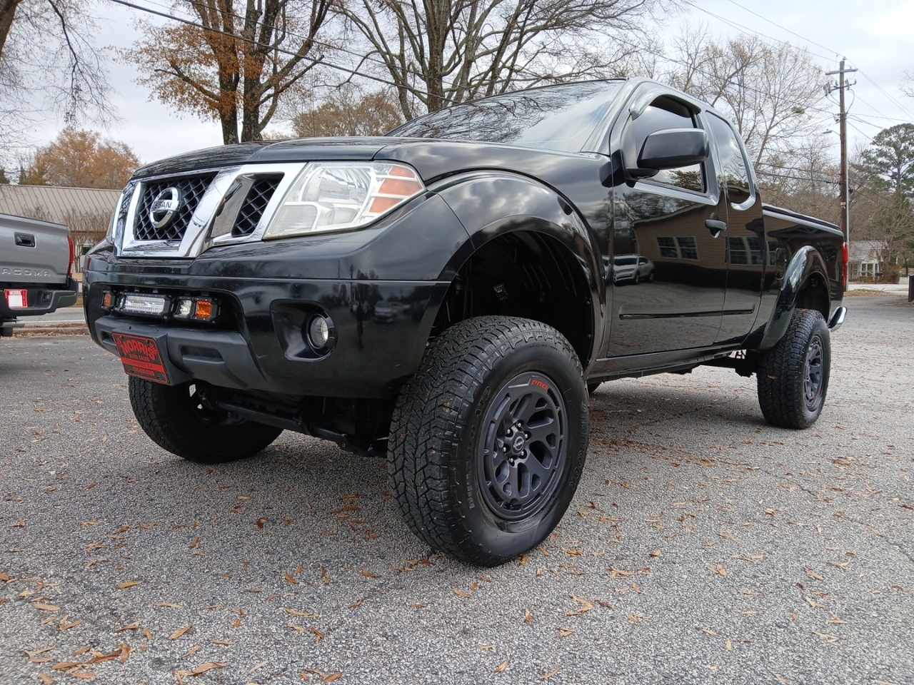 Nissan Frontier PRO-4X King Cab 5AT 4WD 2017