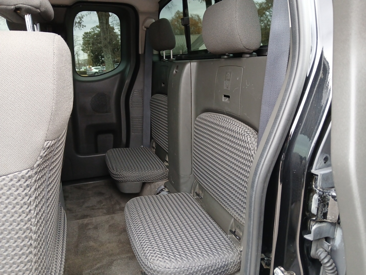 Nissan Frontier PRO-4X King Cab 5AT 4WD 2017