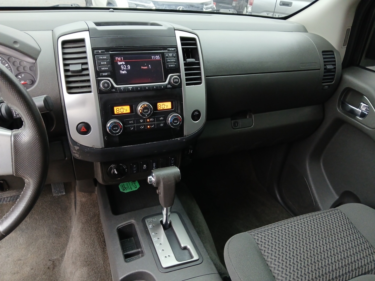 Nissan Frontier PRO-4X King Cab 5AT 4WD 2017